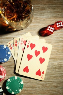 maxwin777 mobile app interface showing live dealer table selection