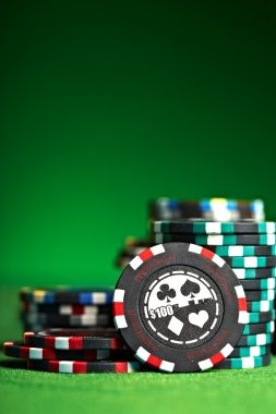 maxwin777 live dealer blackjack table broadcast on mobile screen