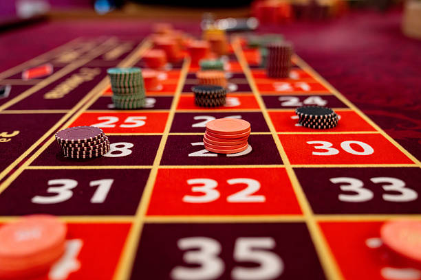 maxwin777 Sic Bo betting interface showing multiple bet options and live dealer streaming